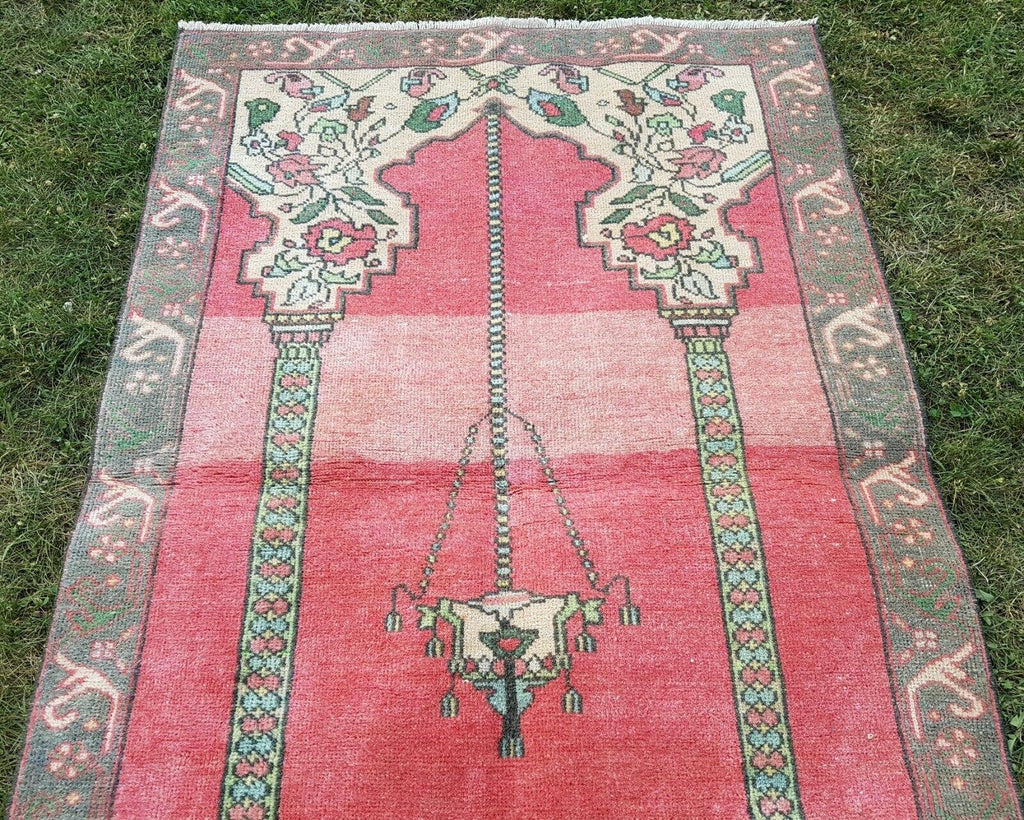Vintage Uşak Halı 103 x 163 cm