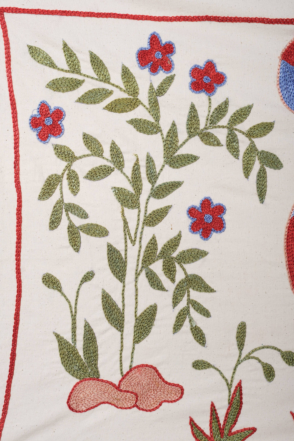 At Desenli Suzani Duvar Örtüsü 50 x 148 cm