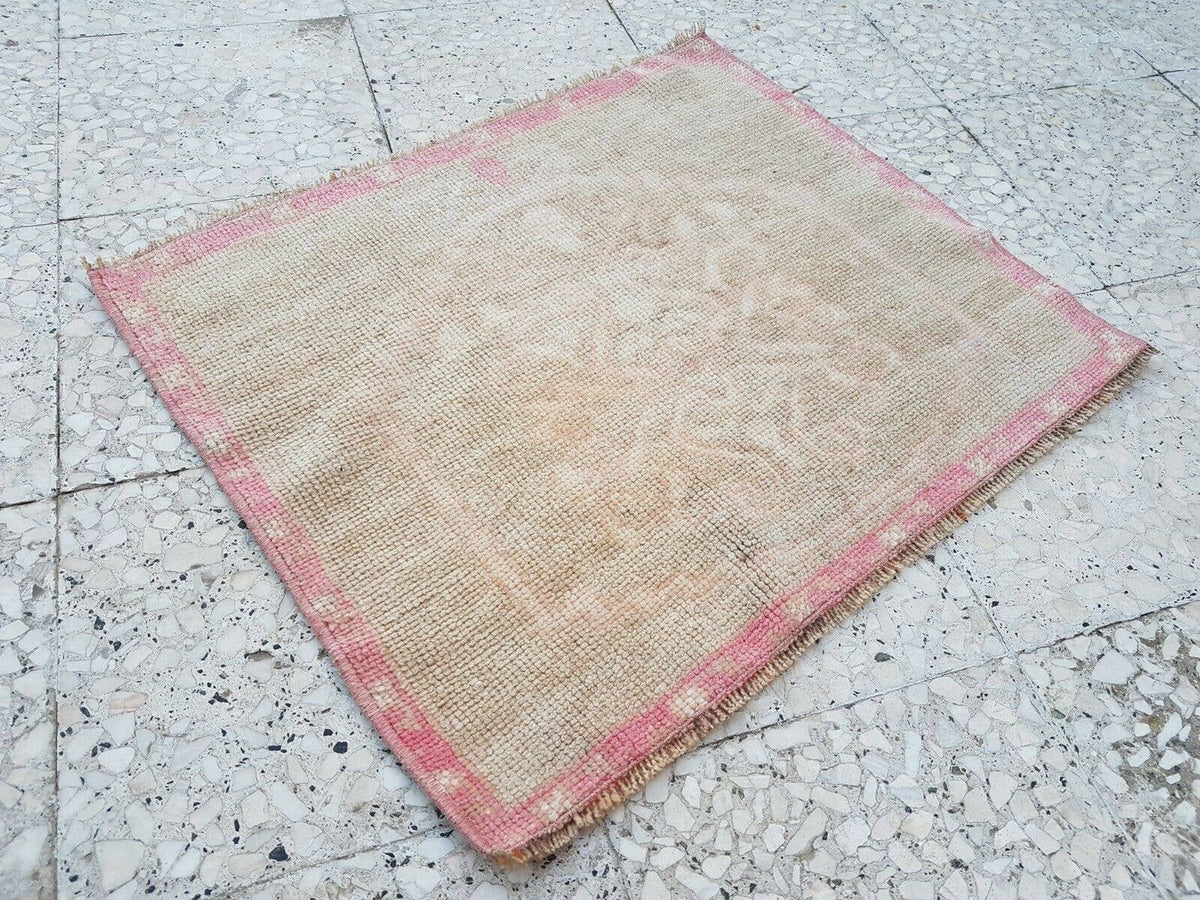 Vintage Uşak Halı 72 x 58 cm