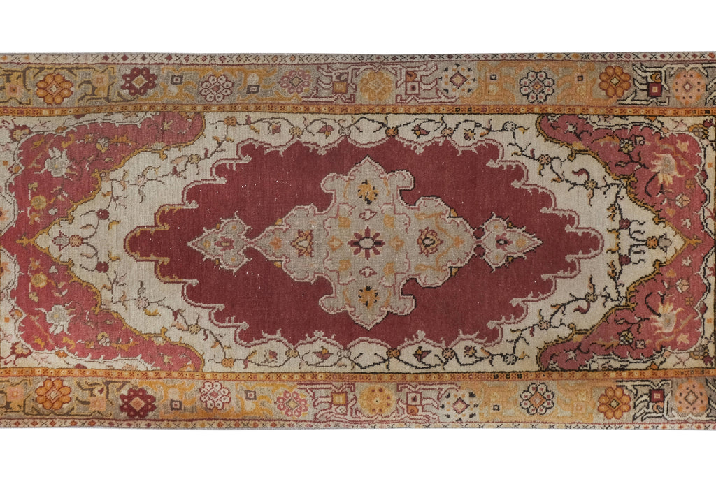 Vintage Uşak Halı 105 x 240 cm