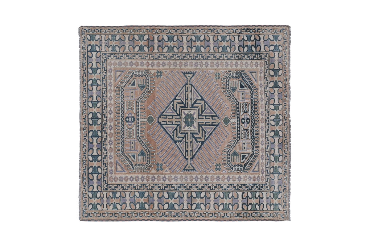 Vintage Uşak Halı 183 x 193 cm