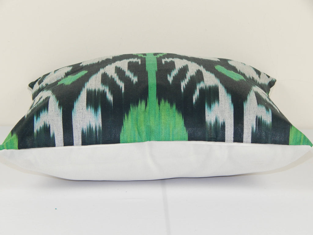 İpek Ikat Kadife Kırlent Kılıfı 36 x 36 cm