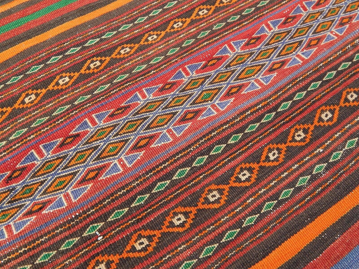 Vintage Kilim 129 x 294 cm