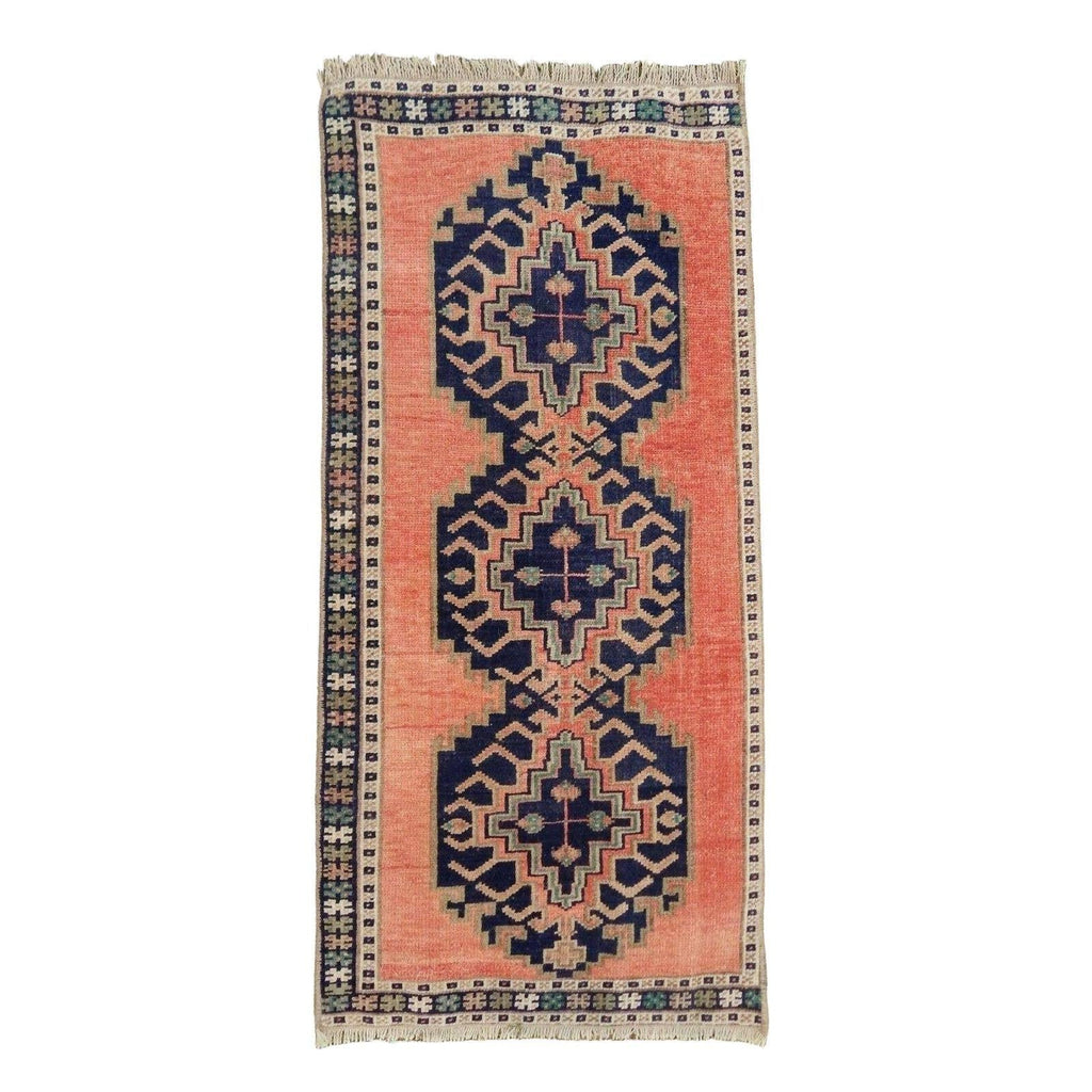 Vintage Uşak Halı 46 x 99 cm