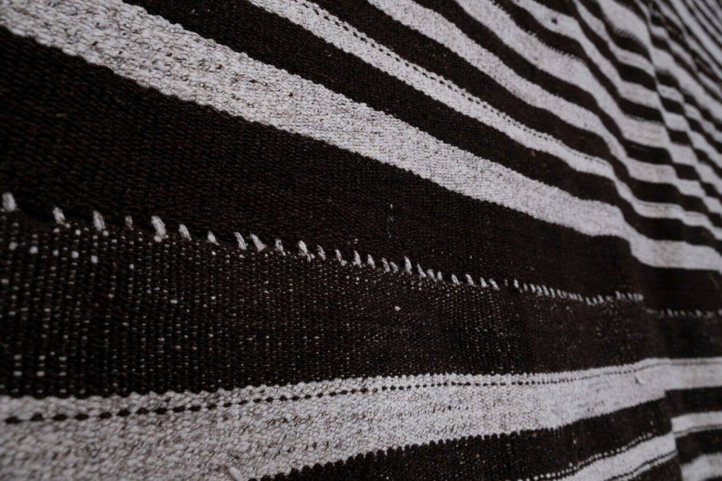 Vintage Kilim 193 x 228 cm