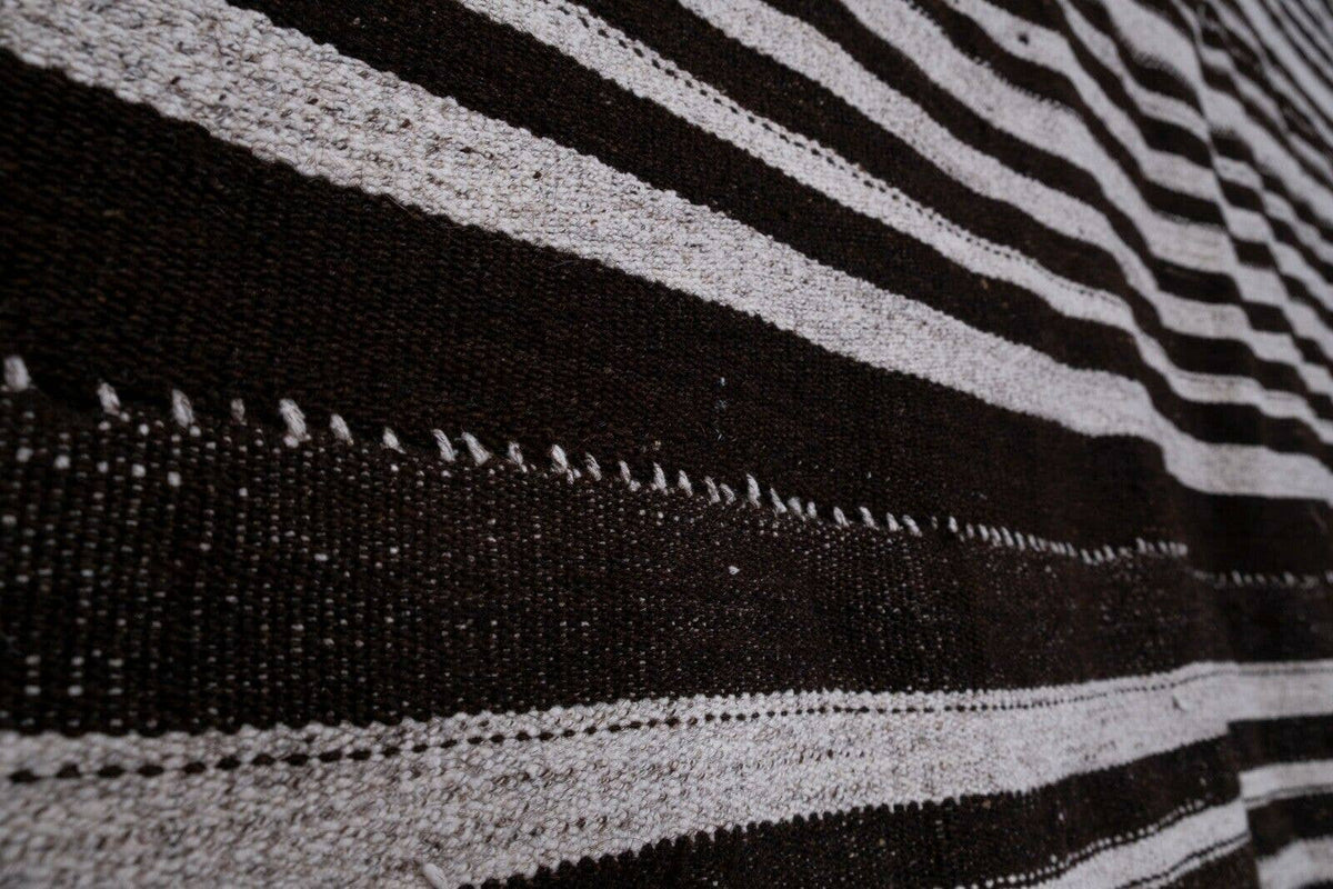 Vintage Kilim 193 x 228 cm