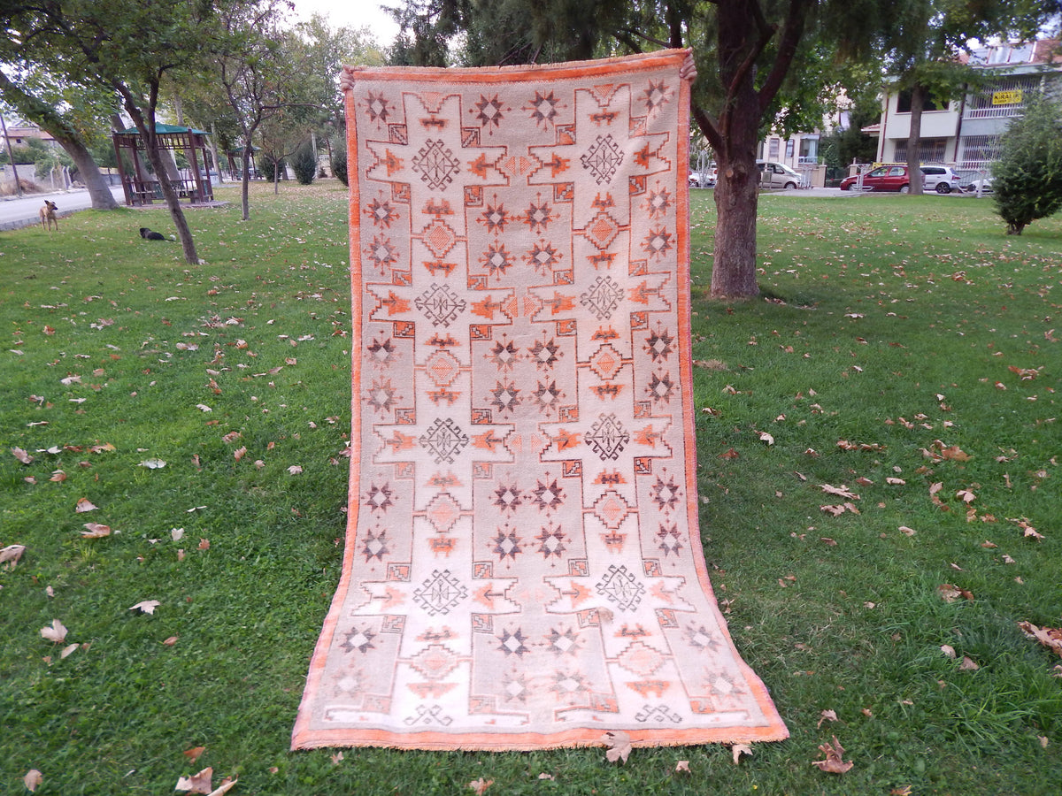 Vintage Uşak Halı 128 x 258 cm