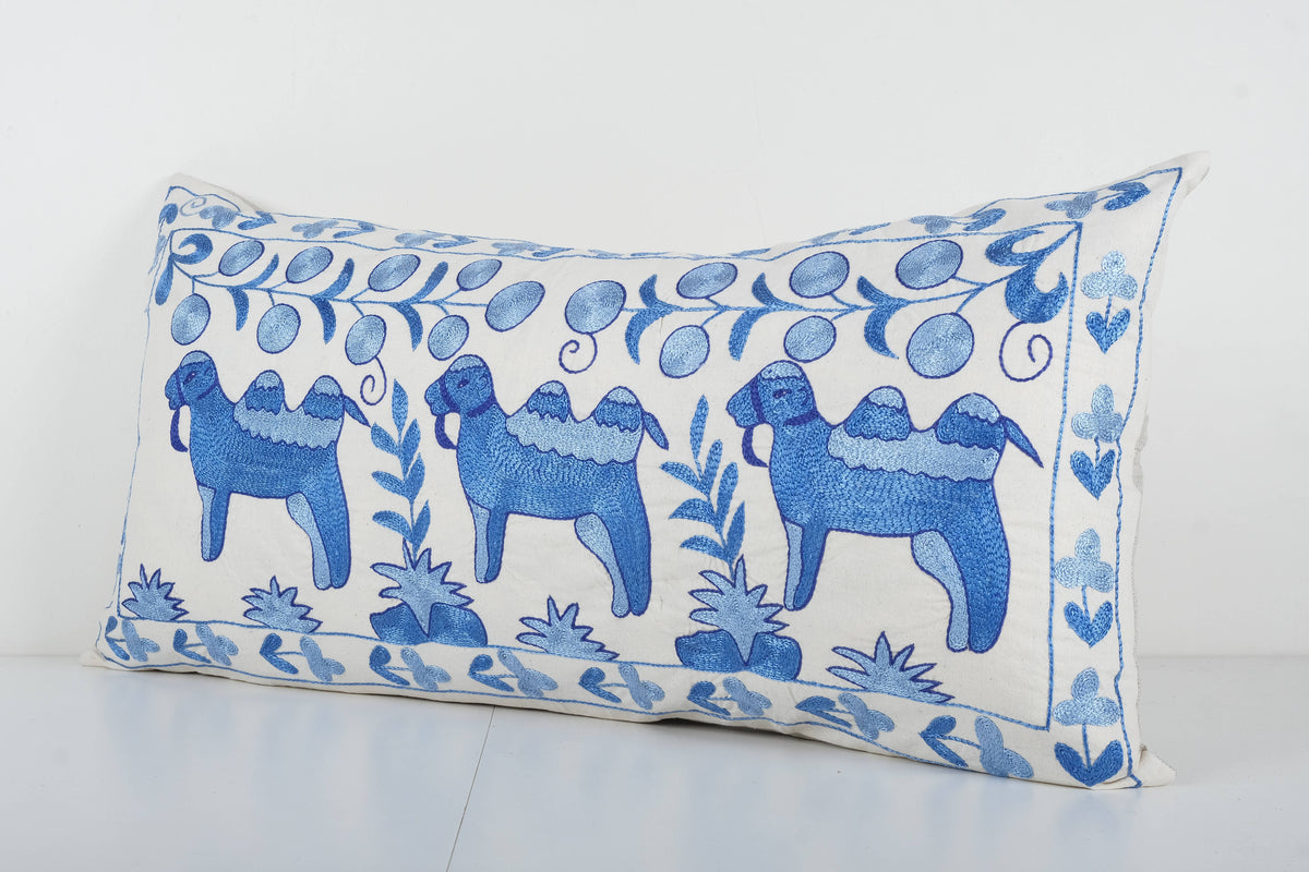 Deve Desenli Suzani Kırlent Kılıfı 45 x 90 cm