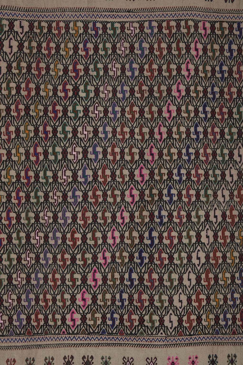 Vintage Kilim 115 x 153 cm