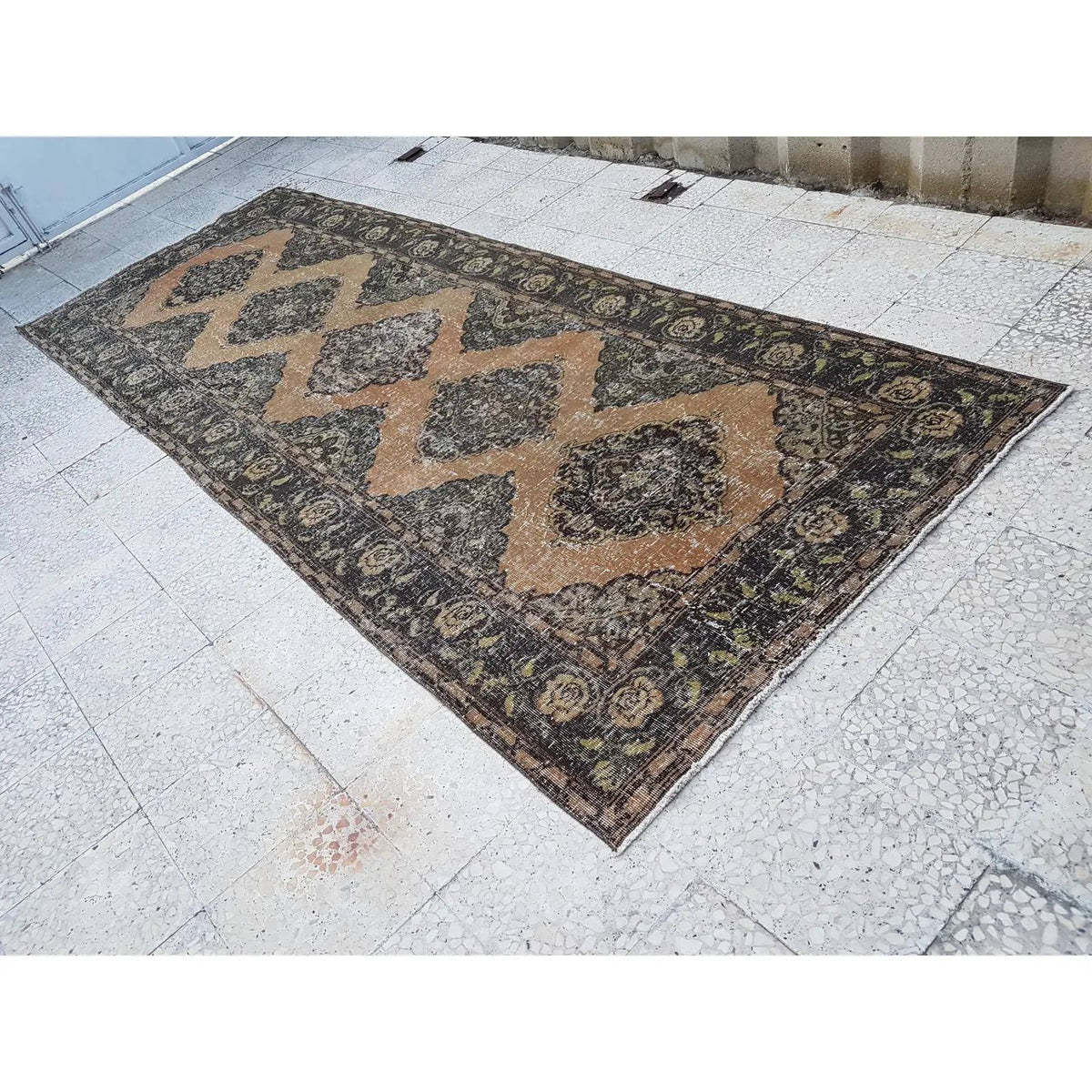 Vintage Uşak Halı 140 x 375 cm