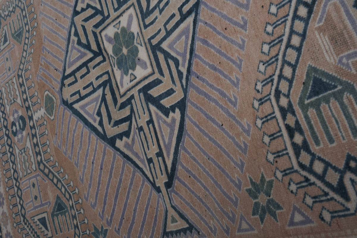 Vintage Uşak Halı 183 x 193 cm