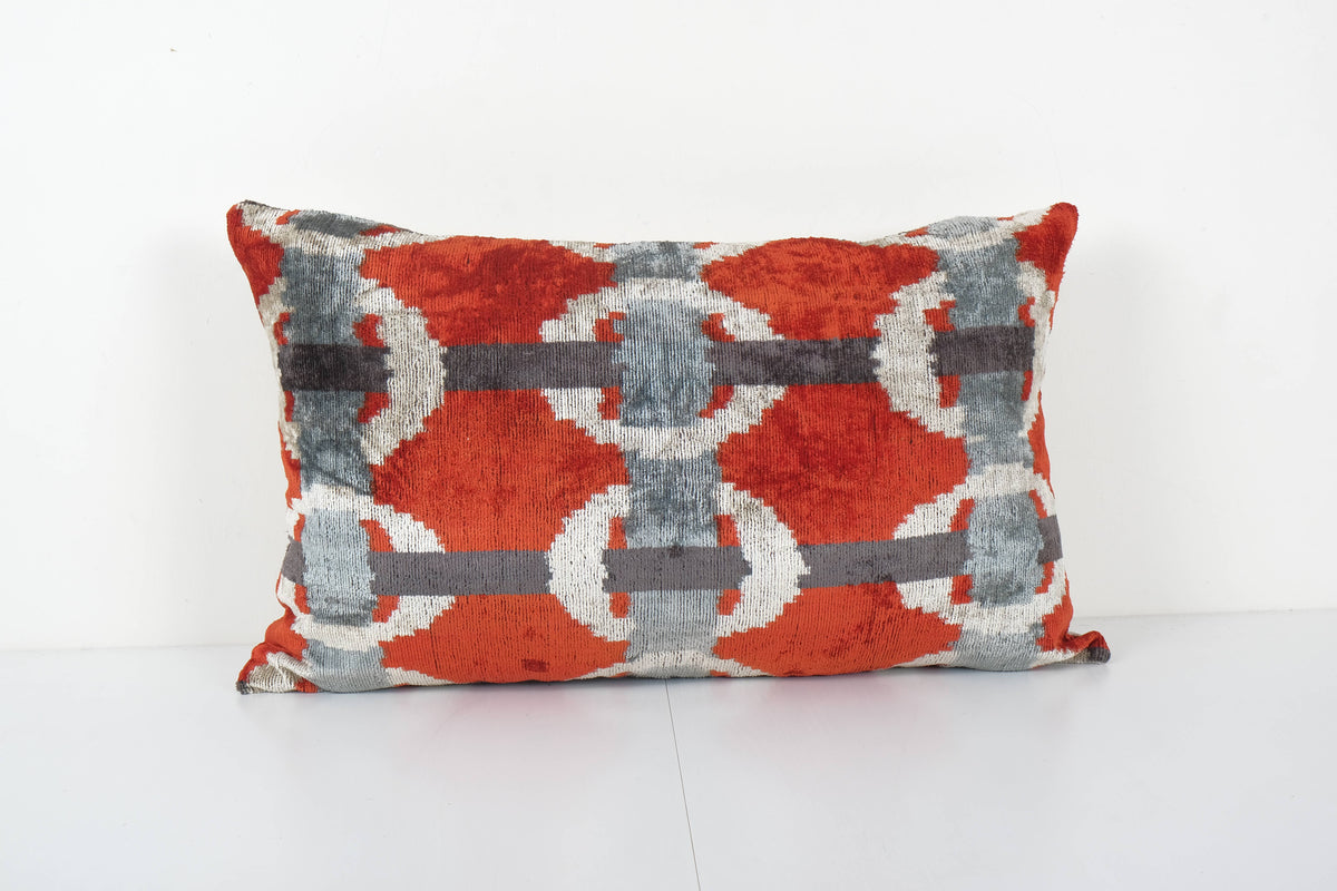 İpek Ikat Kadife Kırlent Kılıfı 40 x 66 cm