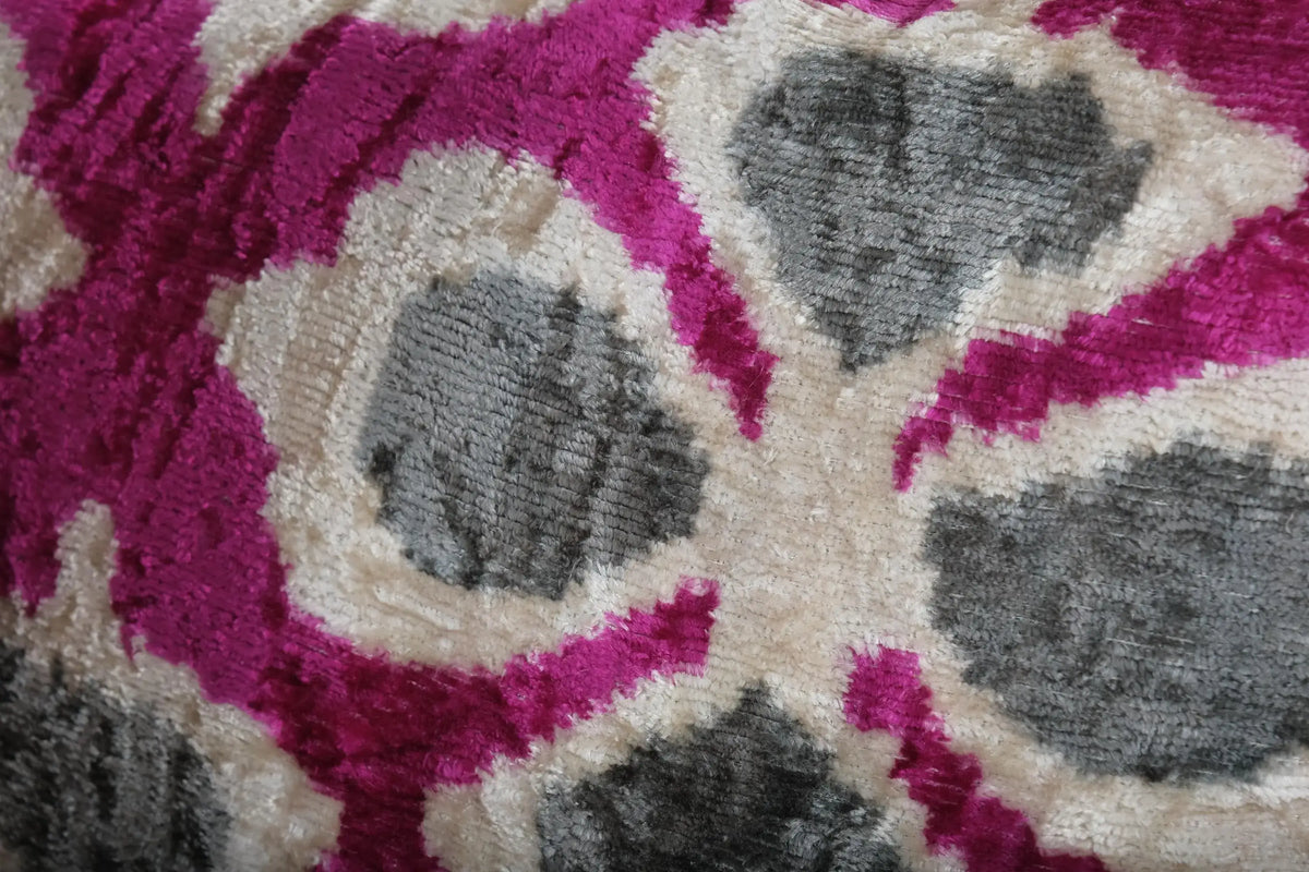 İpek Ikat Kadife Kırlent Kılıfı 38 x 58 cm