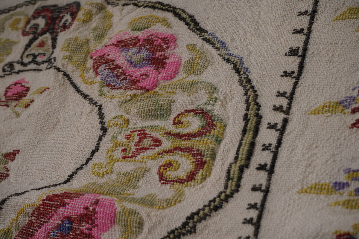 Vintage Kilim 90 x 104 cm