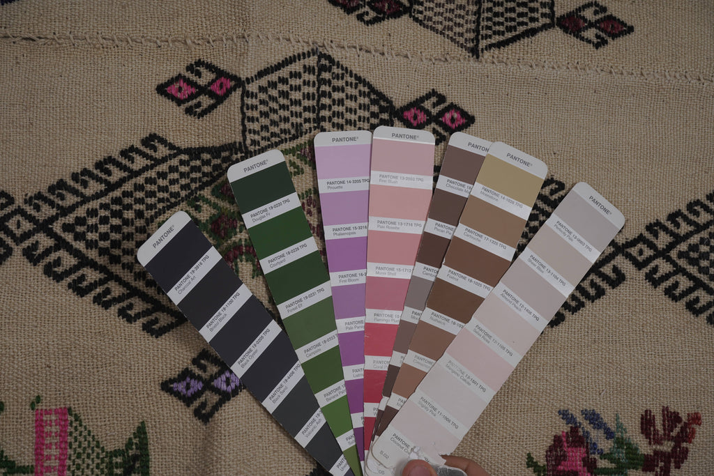 Vintage Kilim 172 x 233 cm