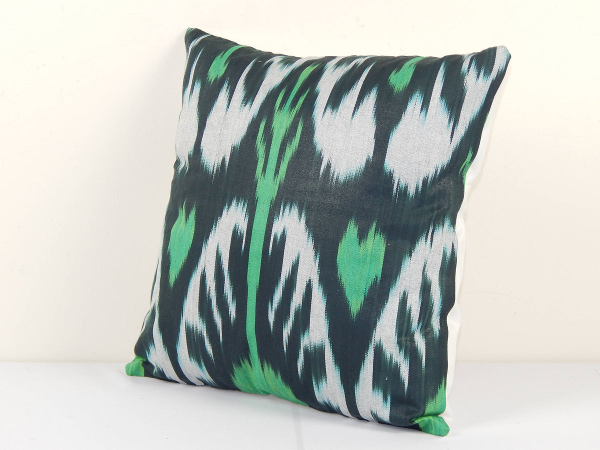İpek Ikat Kadife Kırlent Kılıfı 36 x 36 cm