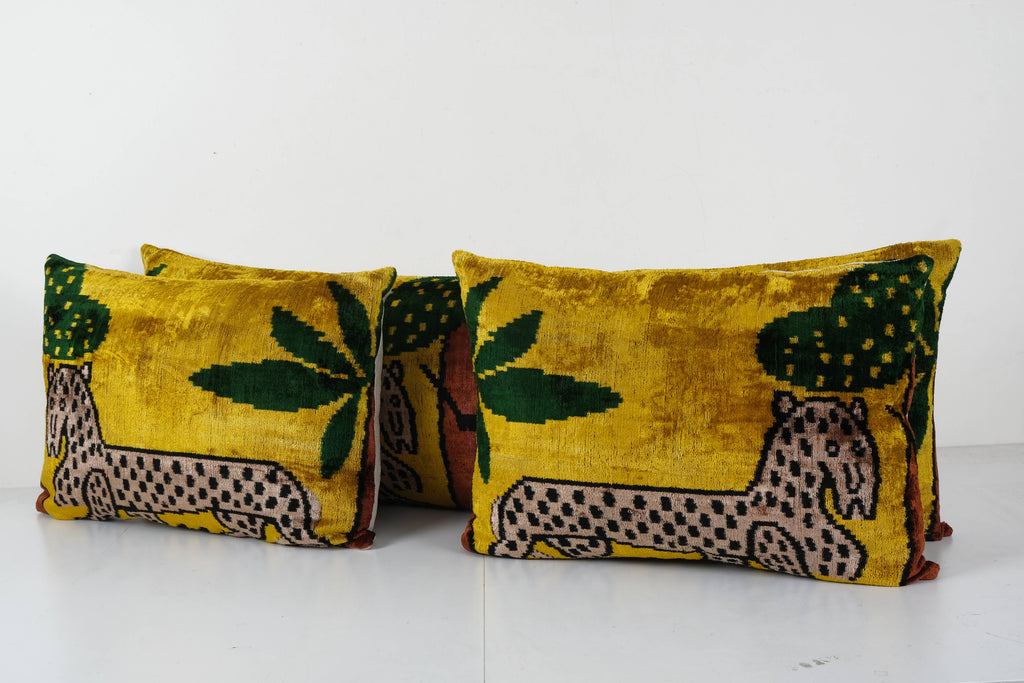 Kaplan Desenli İpek Ikat Kadife Kırlent Kılıfı 3'li Set 40 x 60 cm