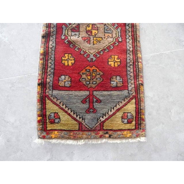 Vintage Uşak Halı 46 x 109 cm
