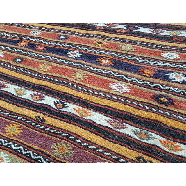 Vintage Kilim 136 x 218 cm