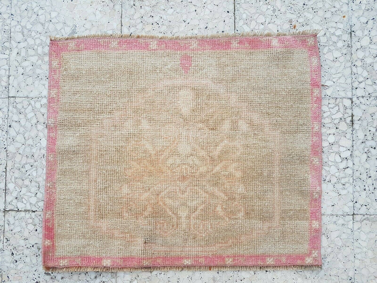 Vintage Uşak Halı 72 x 58 cm