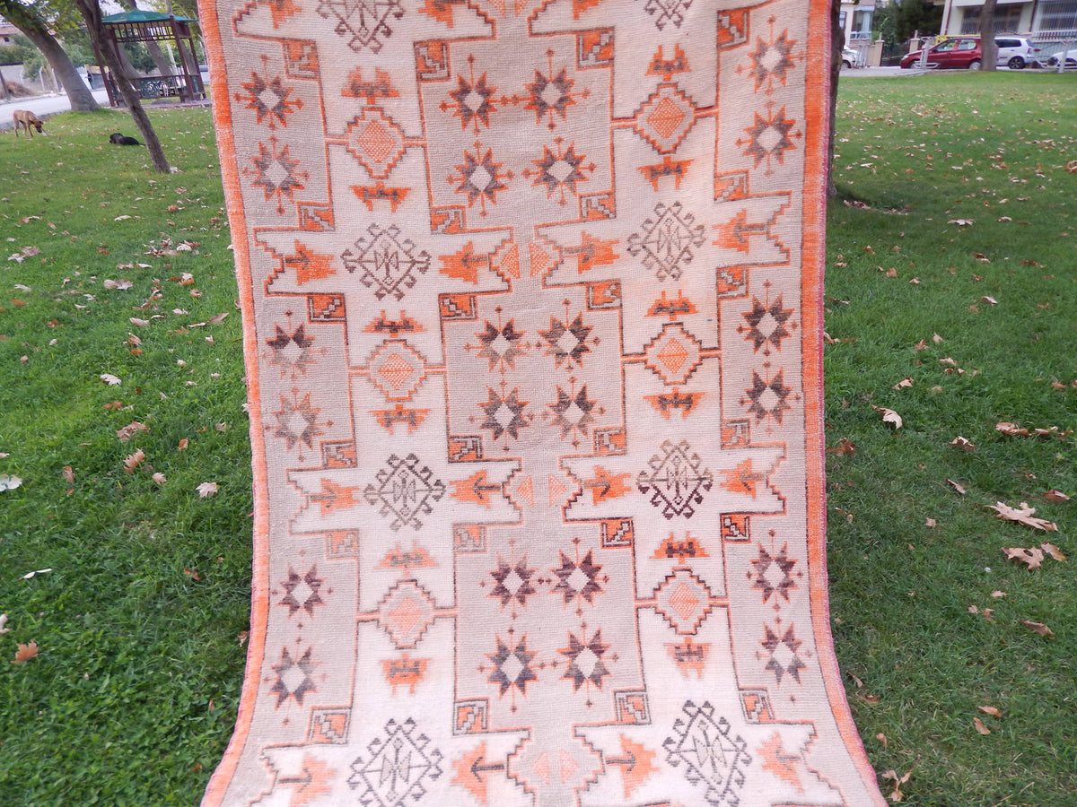 Vintage Uşak Halı 128 x 258 cm