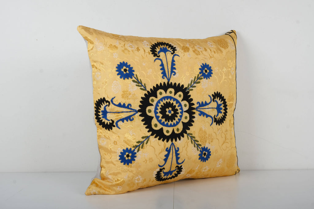 Suzani Kırlent Kılıfı 52 x 58 cm