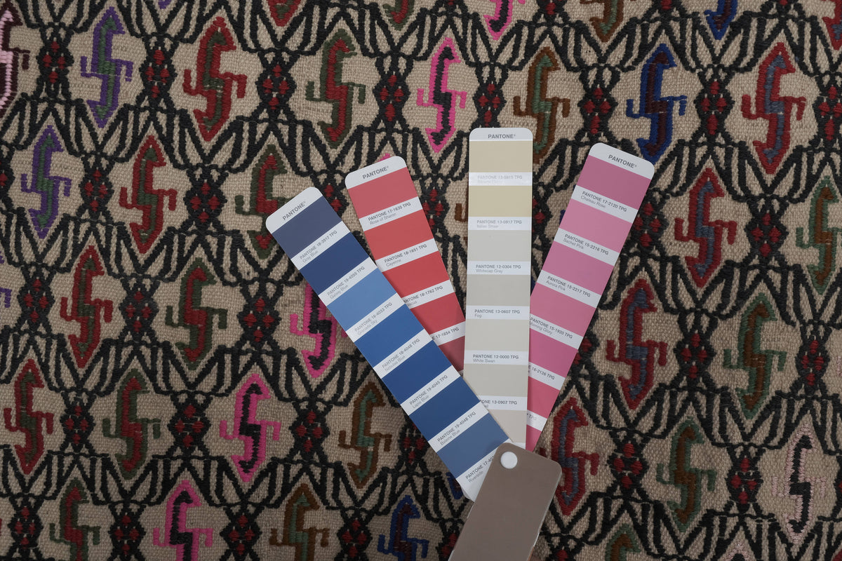 Vintage Kilim 115 x 153 cm