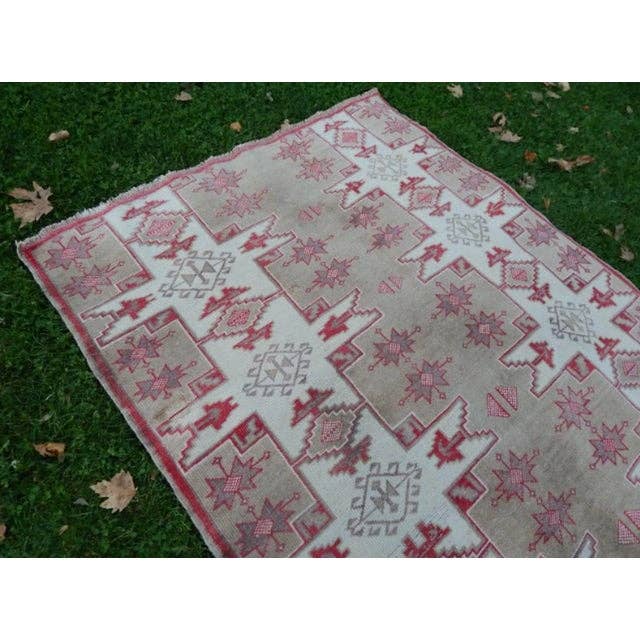Vintage Uşak Halı 146 x 183 cm