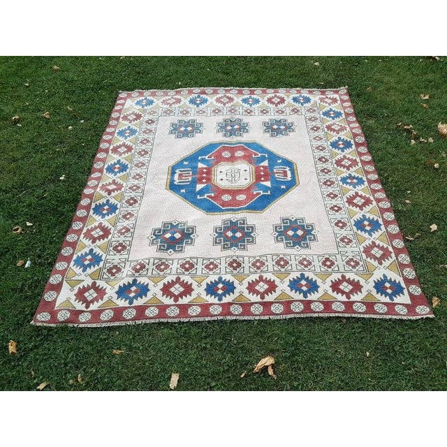 Vintage Uşak Halı 190 x 205 cm