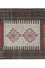 Vintage Sumak Kilim 107 x 185 cm