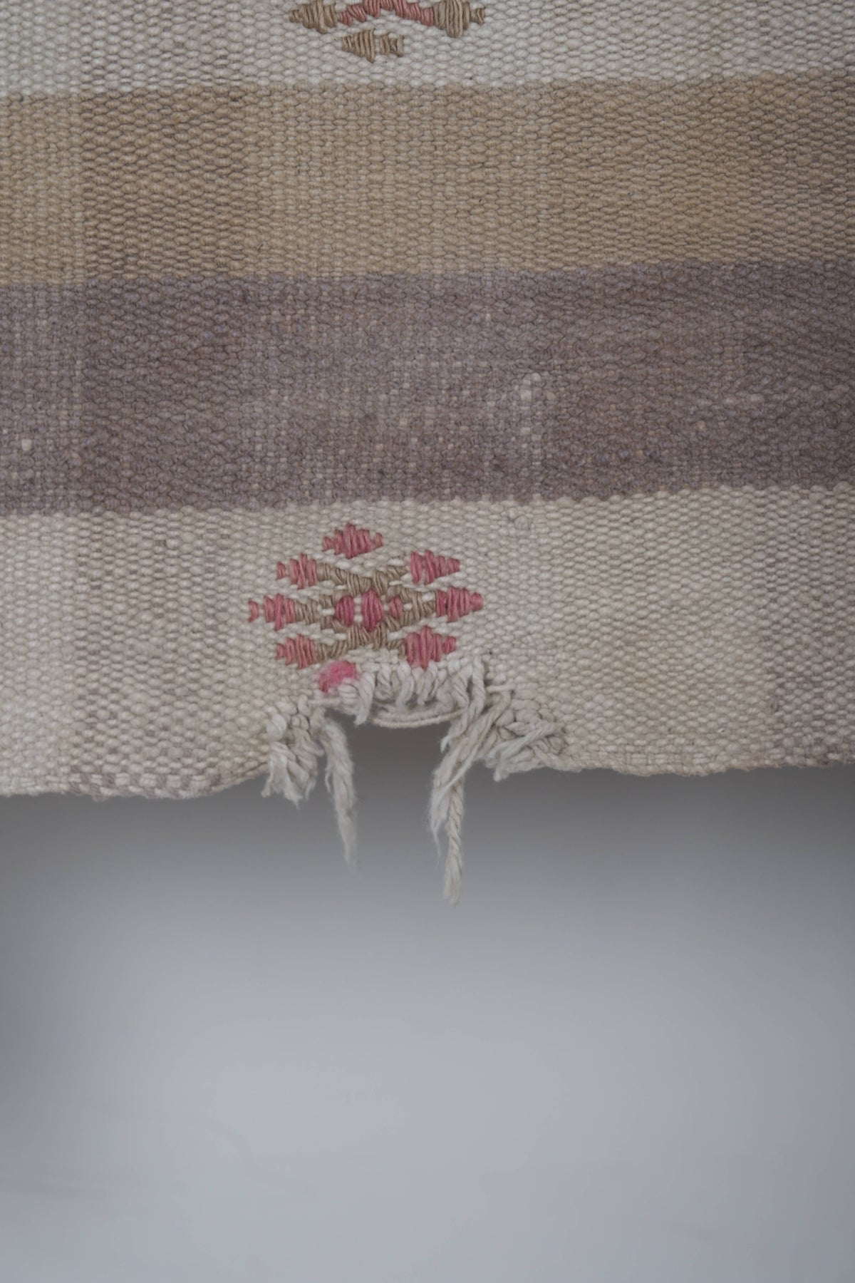 Vintage Kilim 182 x 260 cm
