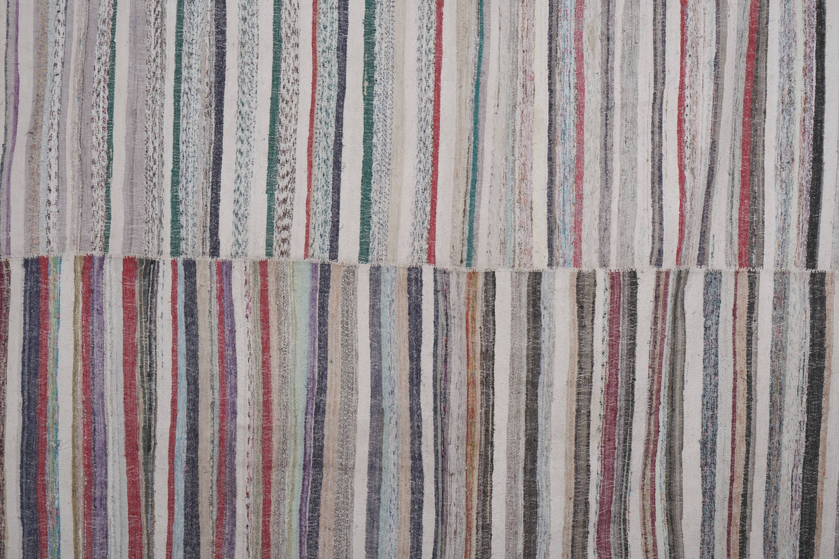 Vintage Kilim 246 x 317 cm