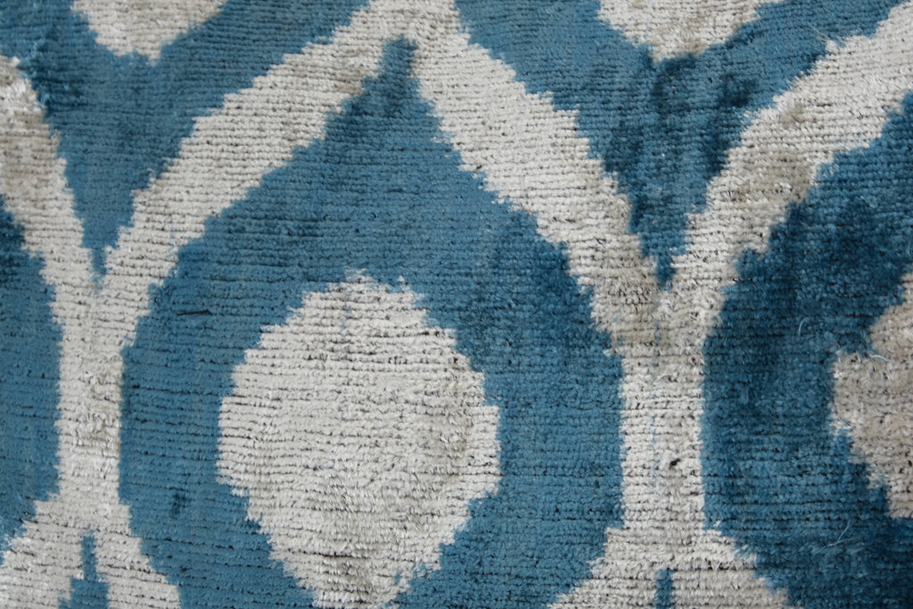 İpek Ikat Kadife Kırlent Kılıfı 58 x 58 cm