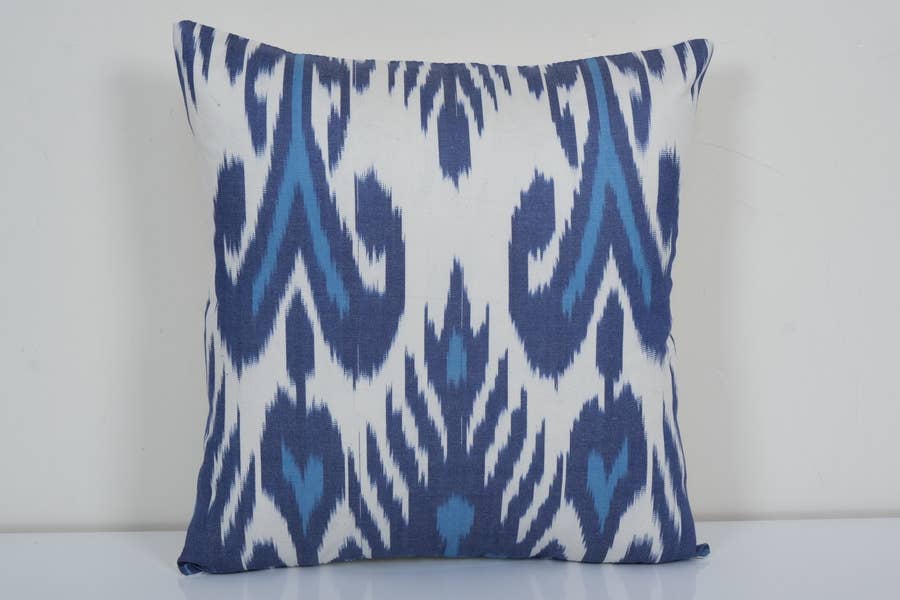 İpek Ikat Kadife Kırlent Kılıfı 35 x 35 cm