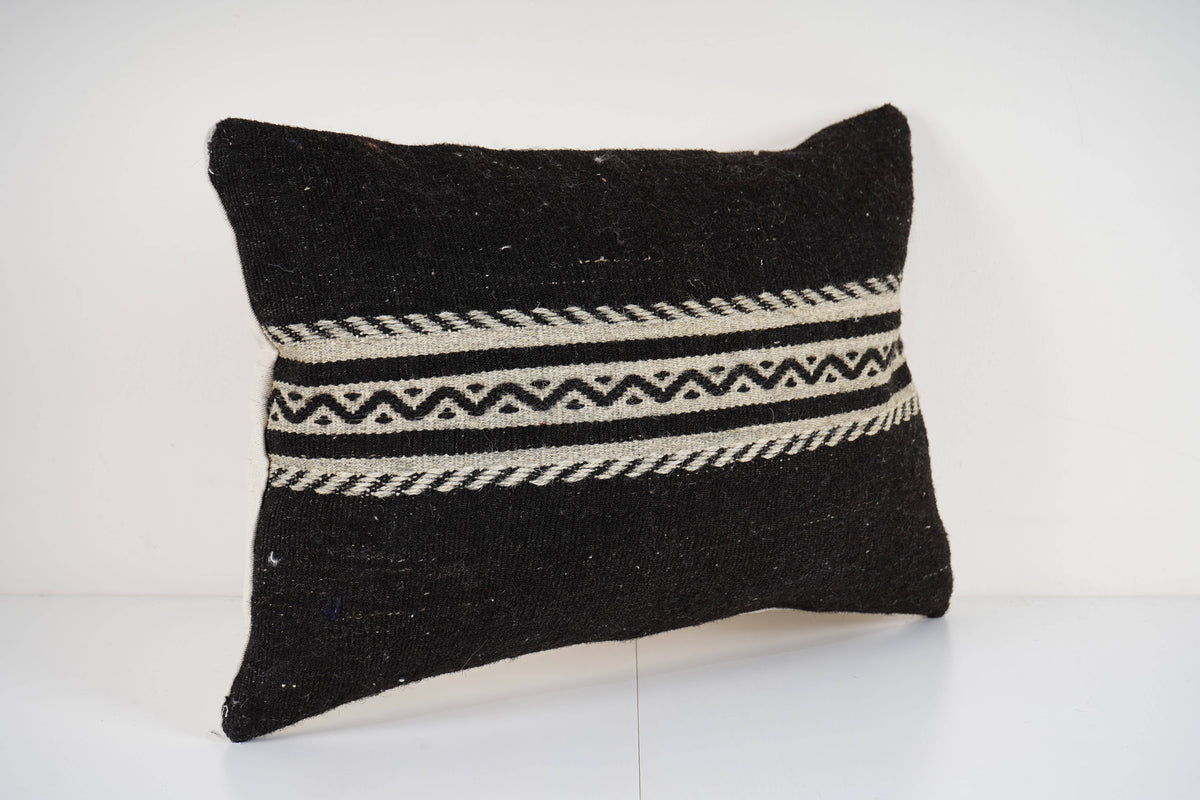 Kilim Kırlent Kılıfı 40 x 60 cm