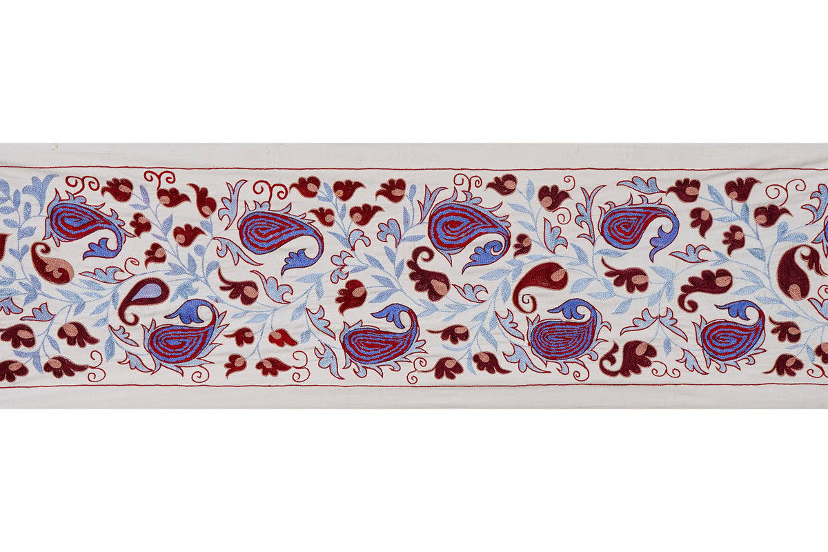 El İşlemesi Suzani Duvar Örtüsü 51 x 185 cm