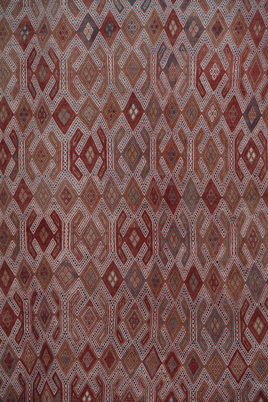 Vintage Kilim 176 x 244 cm