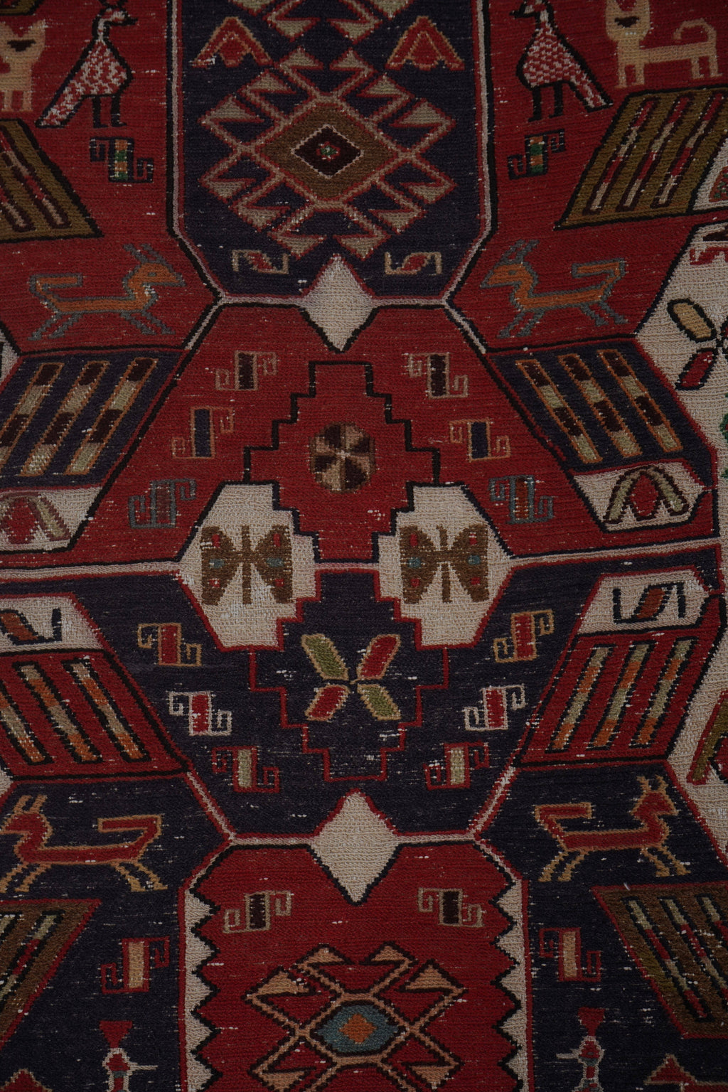 Vintage Sumak Kilim 123 x 193 cm
