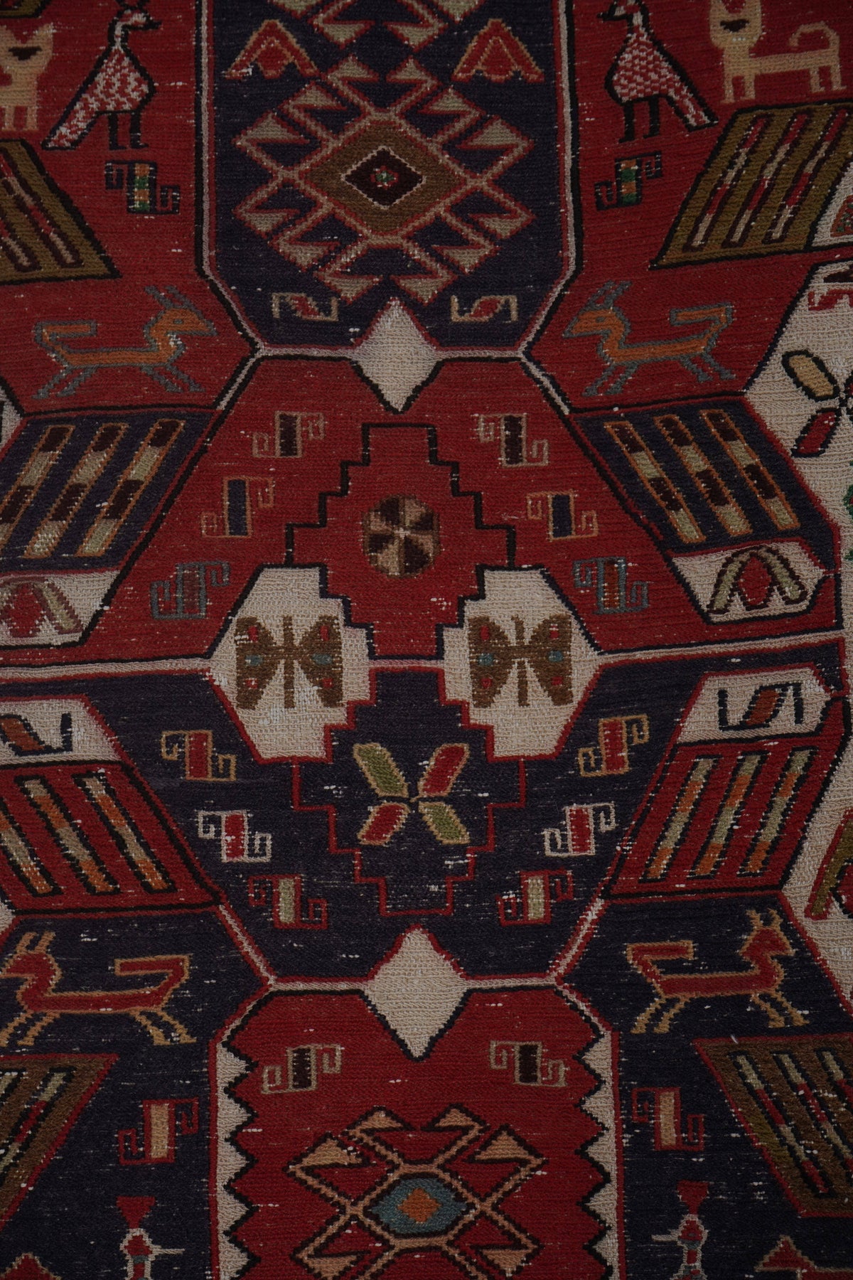 Vintage Sumak Kilim 123 x 193 cm