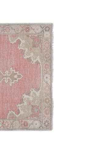 Vintage Uşak Halı 138 x 246 cm