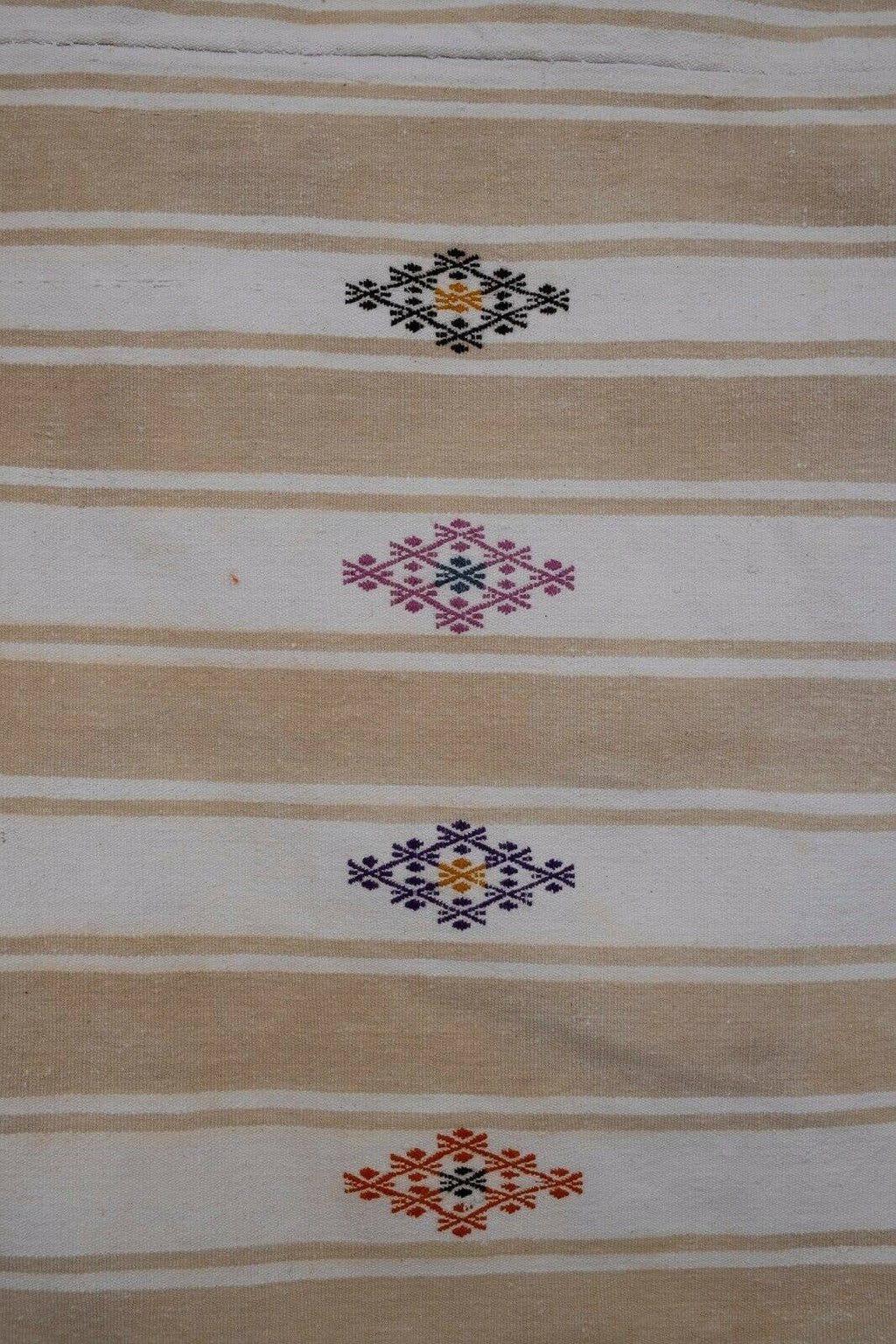 Vintage Kilim 203 x 247 cm