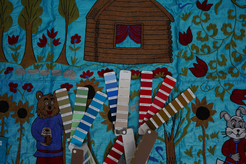El İşlemesi Suzani Duvar Örtüsü 103 x 190 cm