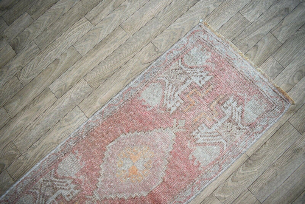 Vintage Uşak Halı 42 x 97 cm