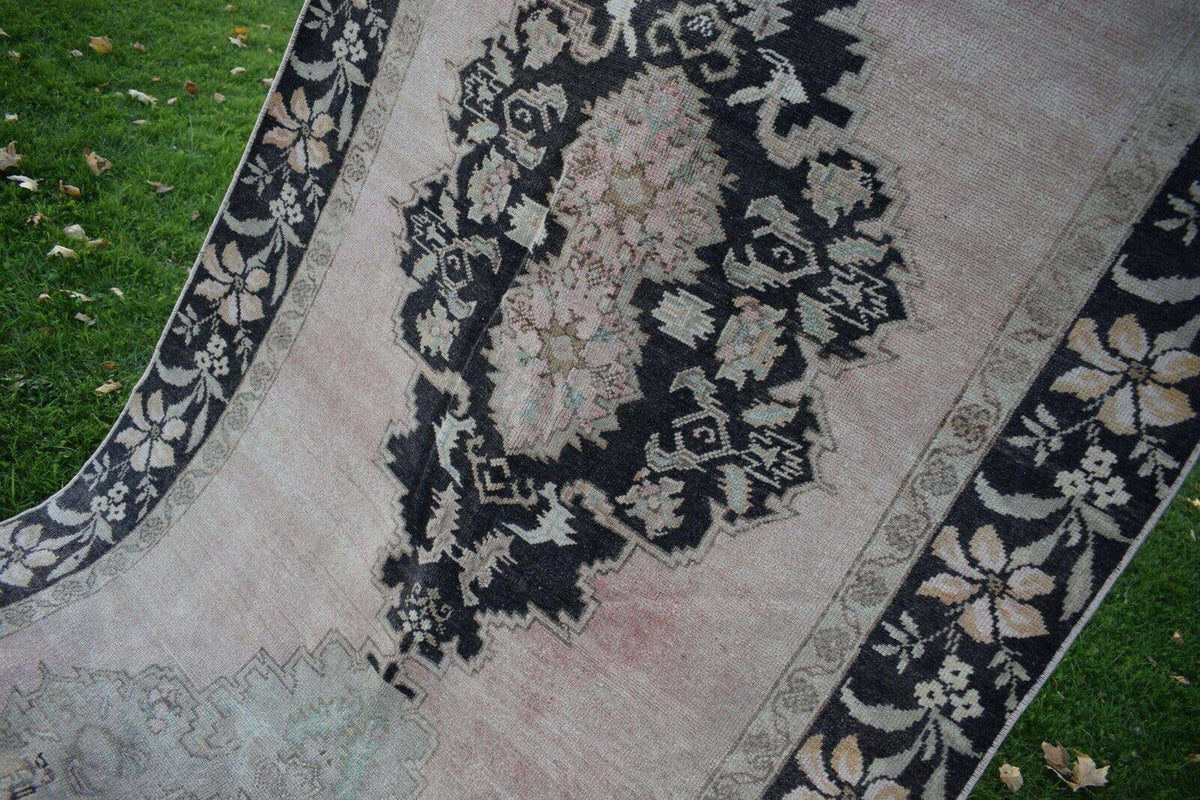 Vintage Uşak Halı 142 x 405 cm