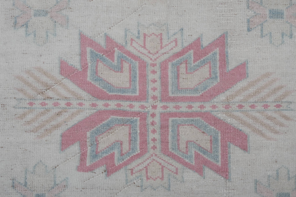 Vintage Uşak Halı 180 x 222 cm