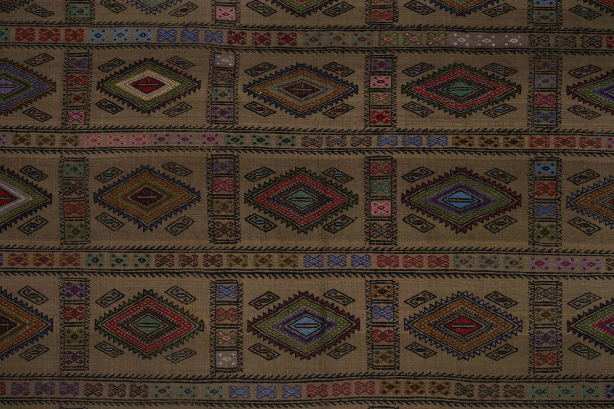Vintage Kilim 173 x 236 cm