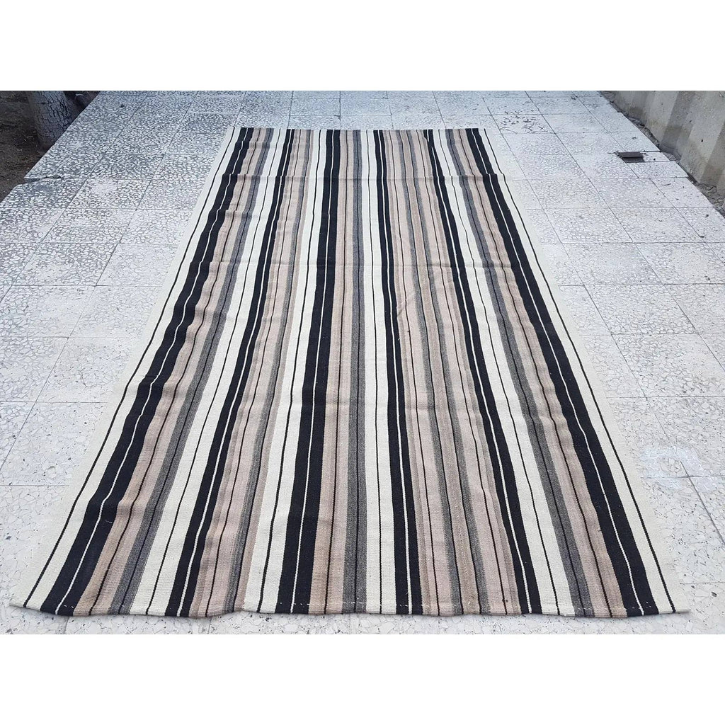Vintage Kilim 146 x 281 cm