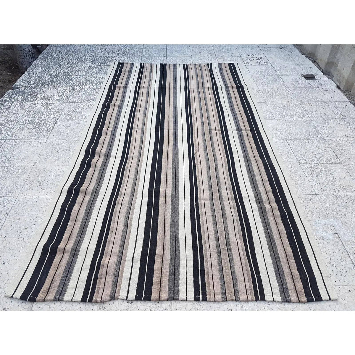 Vintage Kilim 146 x 281 cm