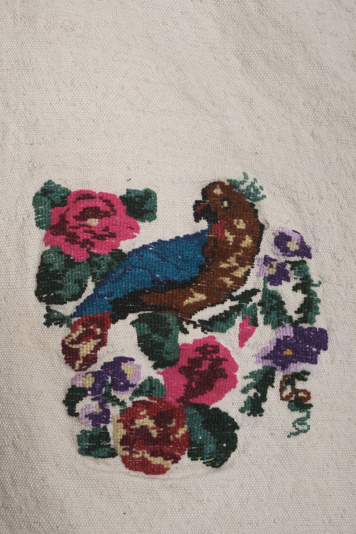 Vintage Kilim 115 x 144 cm