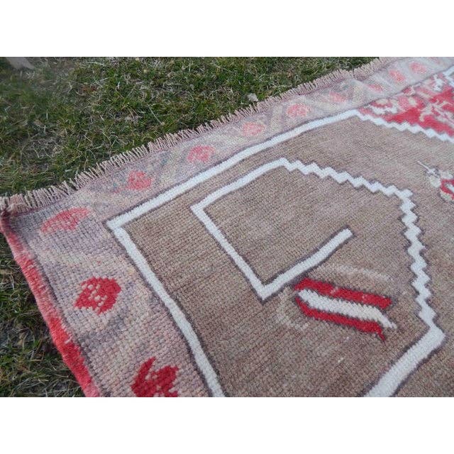 Vintage Uşak Halı 154 x 243 cm